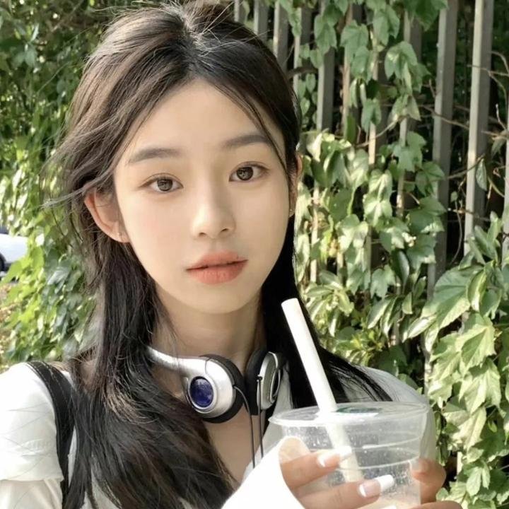 别惹他的小可怜